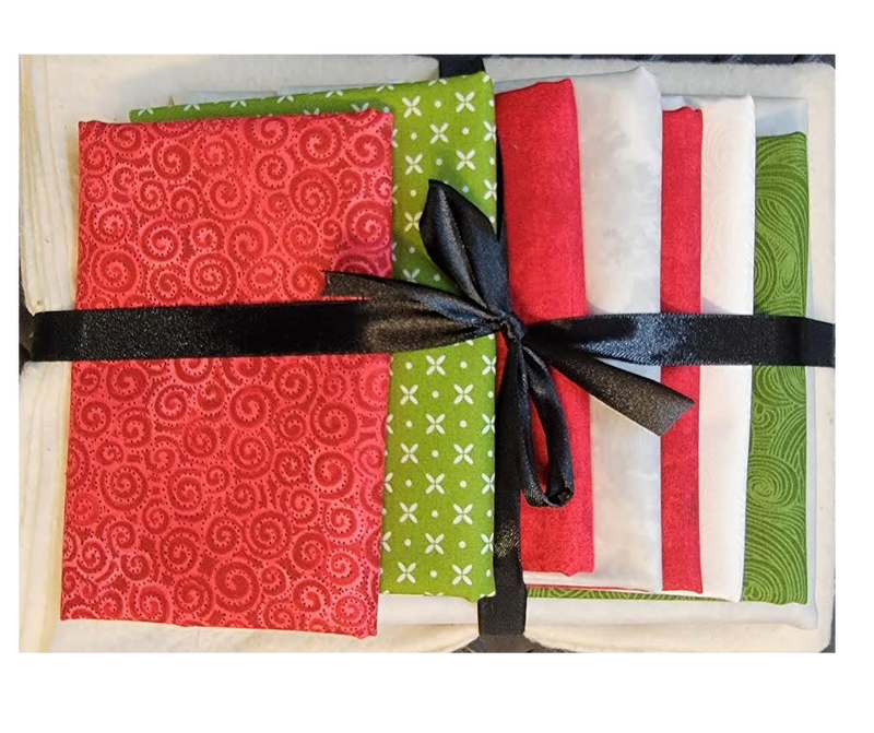 Santa In The Pine Table Runner Fabric and Pattern Kit